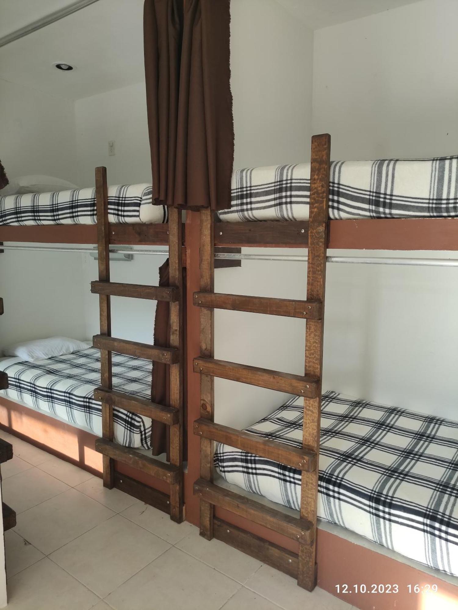 The All Inclusive Hostel - Food, Drinks And Transportation To The Beach And Cenotes ตูลุม ห้อง รูปภาพ