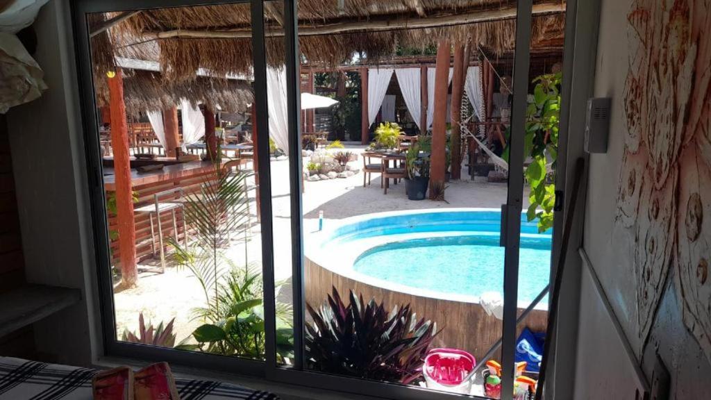 The All Inclusive Hostel - Food, Drinks And Transportation To The Beach And Cenotes ตูลุม ภายนอก รูปภาพ
